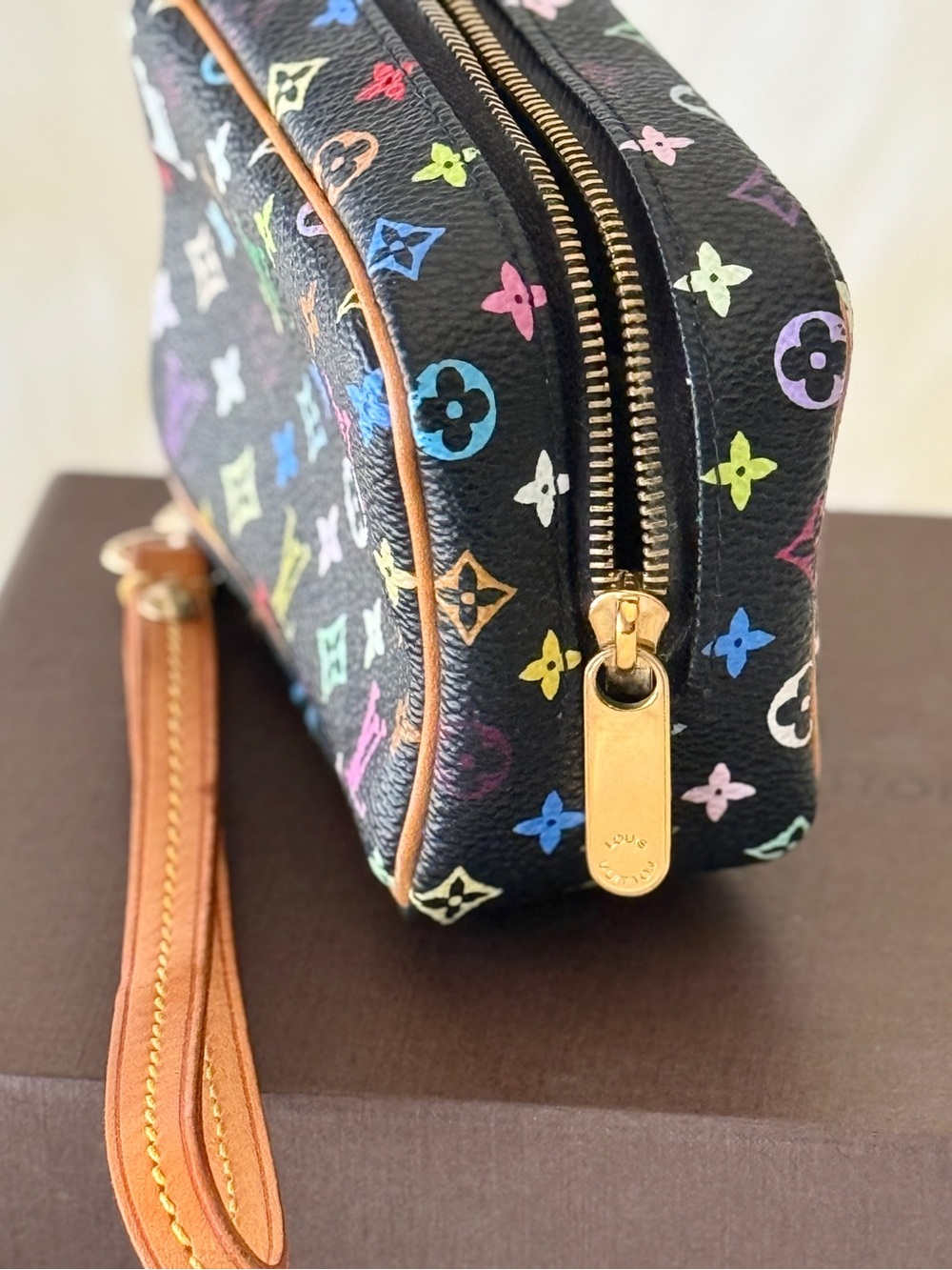 LOUIS VUITTON BLACK MURAKAMI MULTICOLORE WAPITY POUCH SUPER CLEAN - Picture 8 of 8